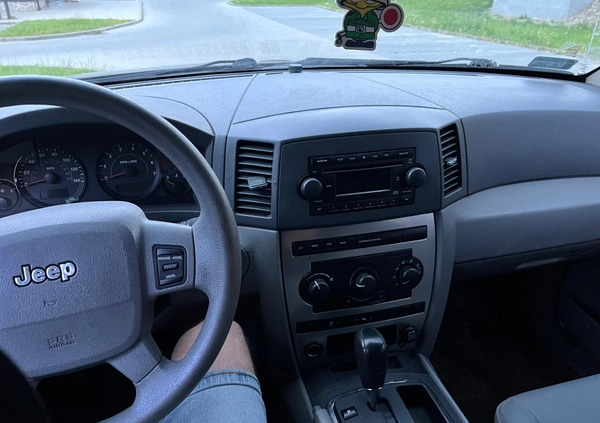 Jeep Grand Cherokee cena 24000 przebieg: 297000, rok produkcji 2005 z Sulejówek małe 37